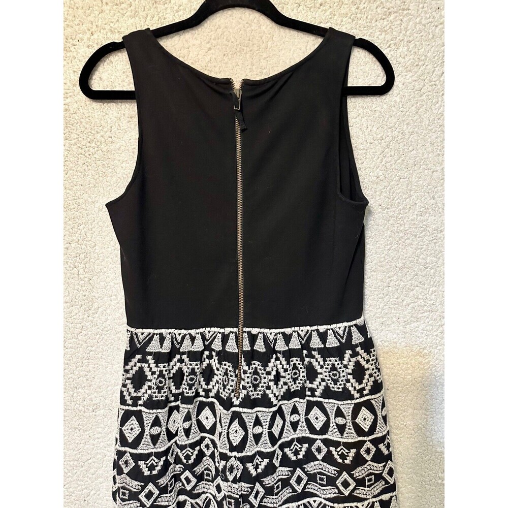 Lucky Brand Women’s Small Black White Embroidered Sleeveless Dress V-neck - Picture 7 of 14